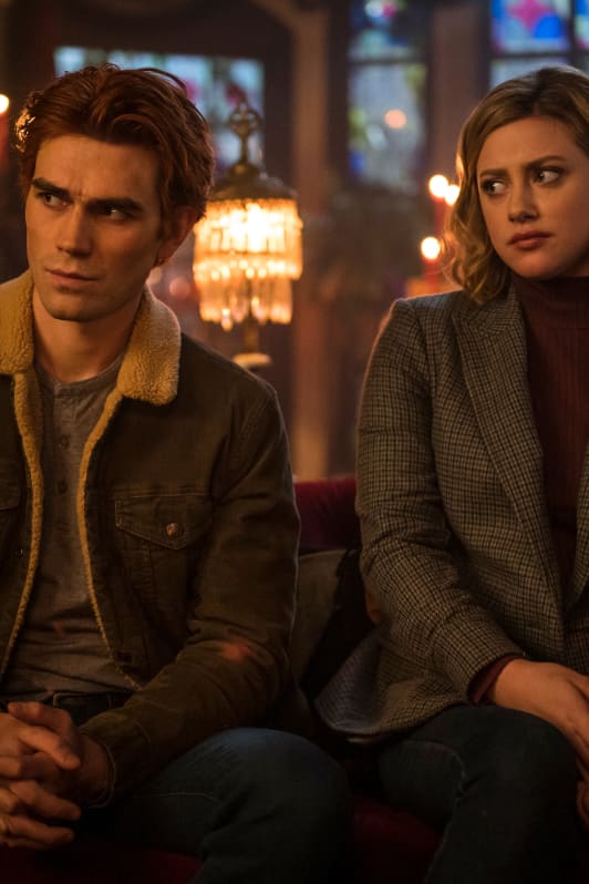 Riverdale Season 06 Betty Cooper Black Blazer