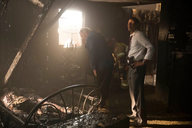 Fire Investigation - Mr. Mercedes Season 1 Episode 9
