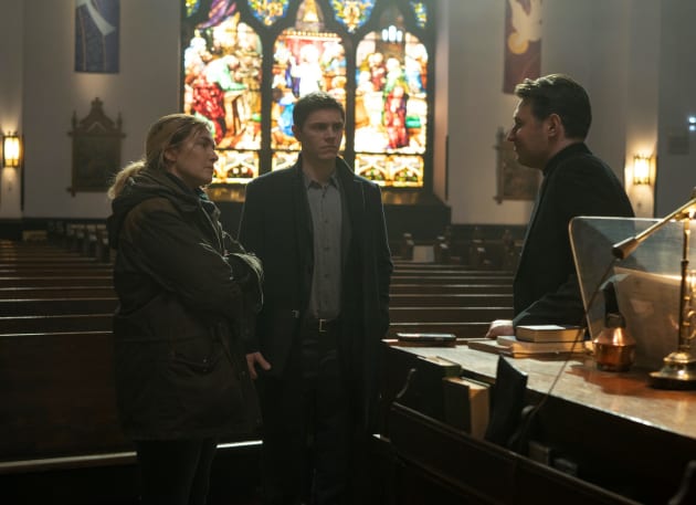 Questioning Deacon Mark - Mare of Easttown Season 1 Episode 3