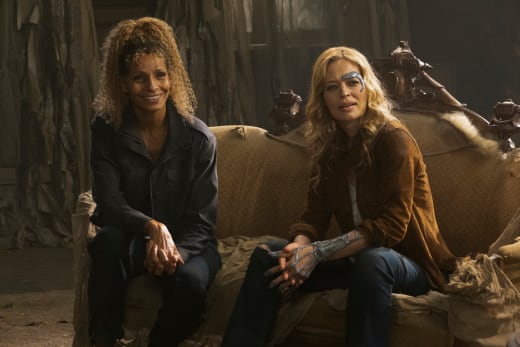Couch Cuties - Star Trek: Picard Season 2 Episode 10