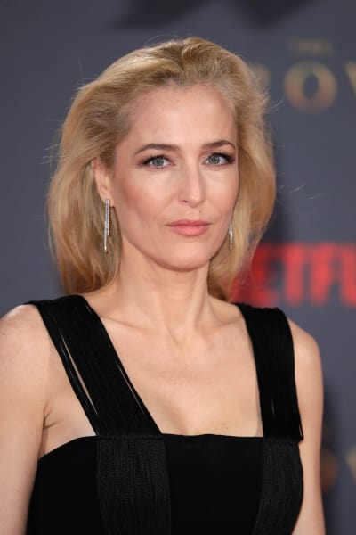 Gillian Anderson Attends Premiere