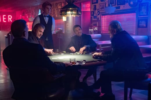 Riverdale Season 2 Episode 12 Review Chapter Twenty Five The Wicked And The Divine Tv Fanatic
