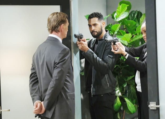 Confronting the Kidnappers - Days of Our Lives