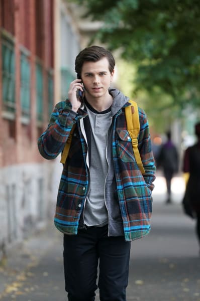 PJ Phones a Friend - Tall - A Million Little Things Season 2 Episode 2