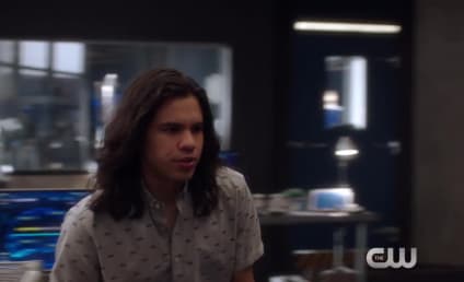The Flash Promo: What's Cisco Doing to Barry's Brain?!