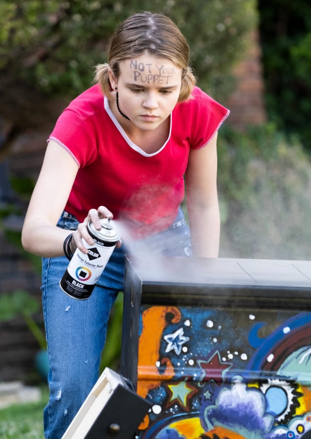 She doesn’t own you. You don’t belong to Lexi Richardson. TV Fanatic