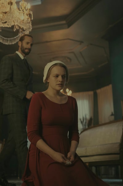 Handmaid's tale season 1 episode 1 outlet