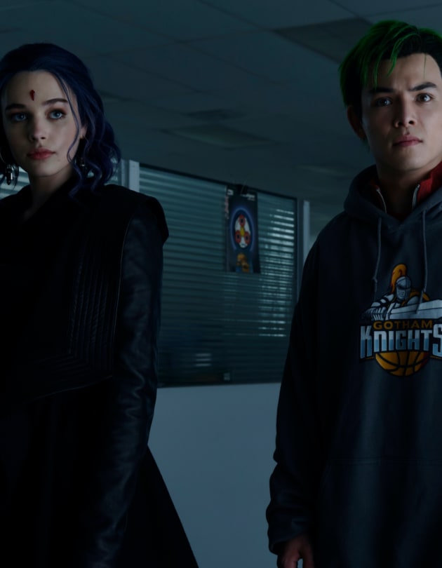 Finding the Pit - Titans Season 3 Episode 11