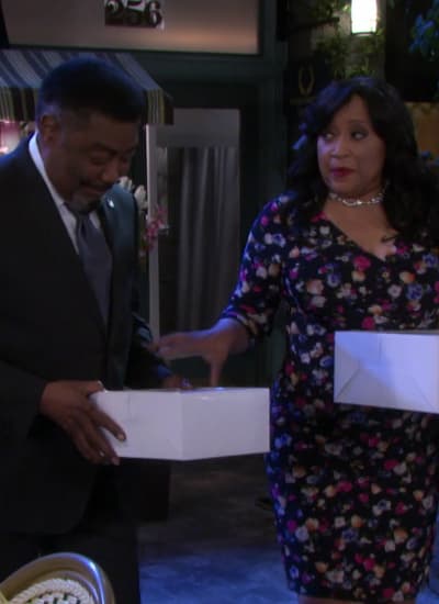 Buying Sweet Treats Together - Days of Our Lives
