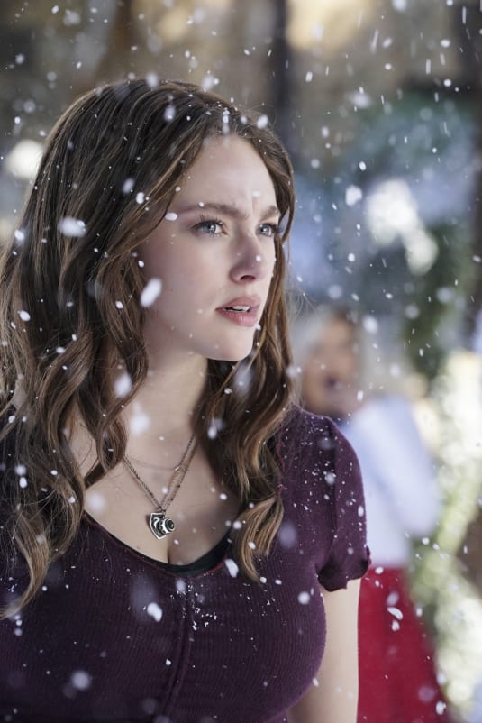 Legacies Season 2 Episode 8 Review This Christmas Was Surprisingly Violent Tv Fanatic