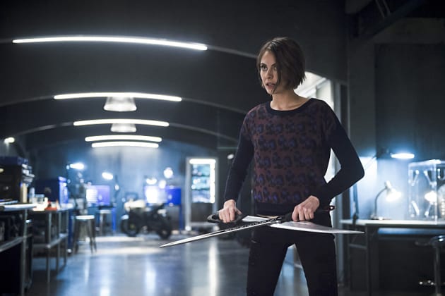 Armed - Arrow Season 4 Episode 18