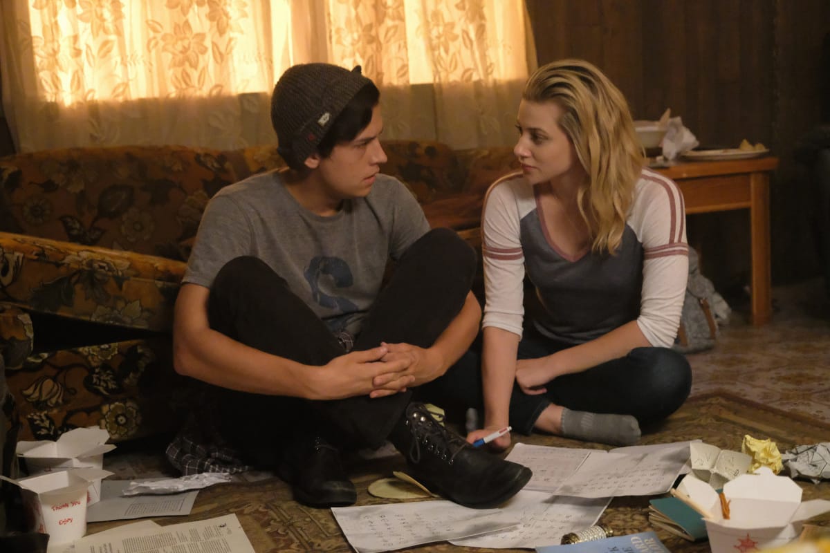 Riverdale': 5 reasons why Betty Cooper should choose Jughead Jones