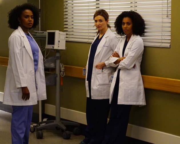 Amelia, Maggie, and Stephanie - Grey's Anatomy Season 13 Episode 3