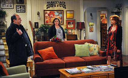 Mike & Molly Review: Don't Kiss And Tell