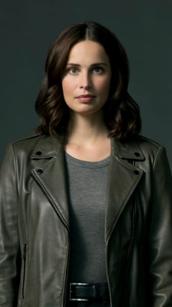 Heida Reed como el agente especial Jamie Kellett - FBI: Internacional