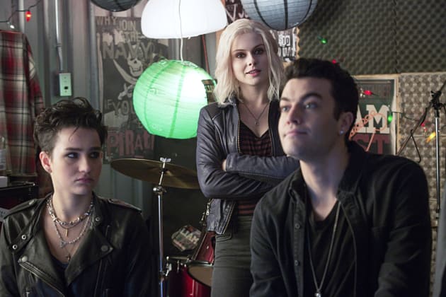 Izombie season 1 episode clearance 1