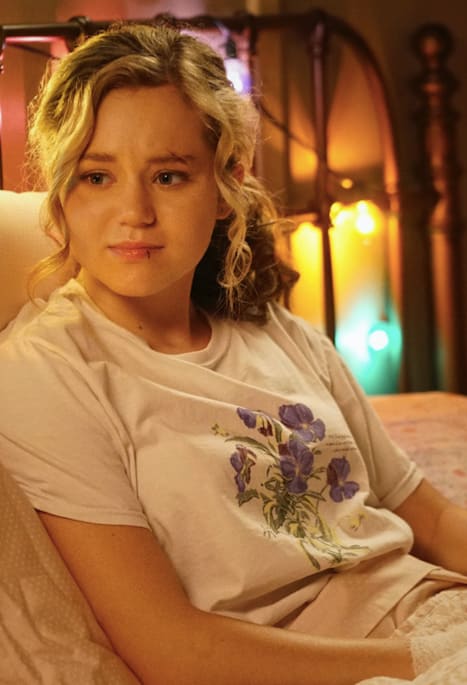 Courtney hurt - Stargirl Season 1 Episode 8