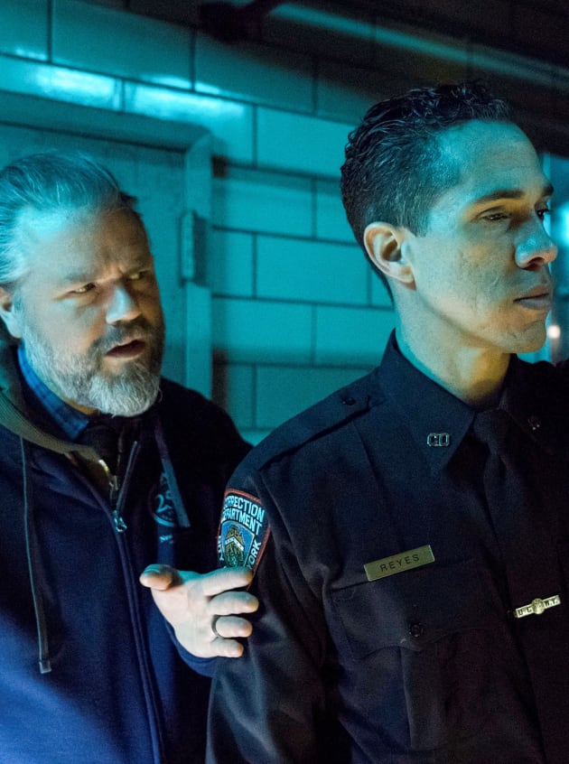 On Guard - Tall - New Amsterdam Season 1 Episode 17