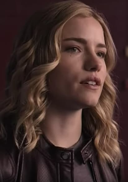 Colette At Practice - Dare Me Season 1 Episode 3
