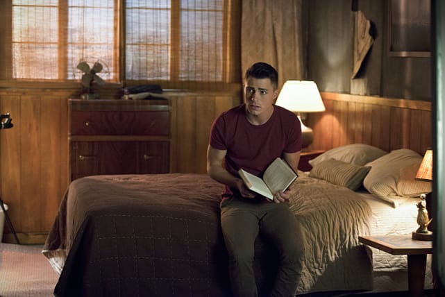 Roy at Home - Arrow Season 3 Episode 16