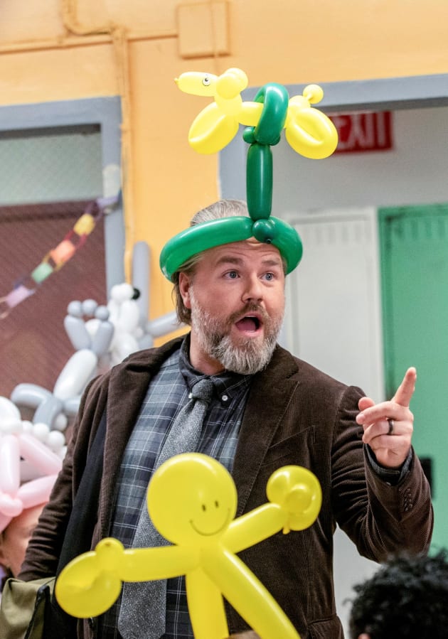 Balloon Animals -Tall - New Amsterdam Season 1 Episode 18