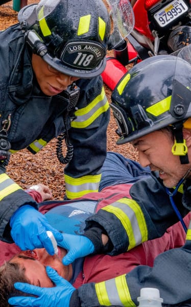 Administering Help - 9-1-1 Season 3 Episode 12