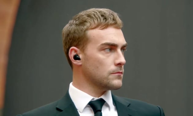 At Your Service - The Royals Season 4 Episode 1