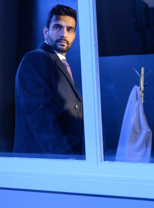 Dashing Vijay - Tall - Prodigal Son Season 1 Episode 16