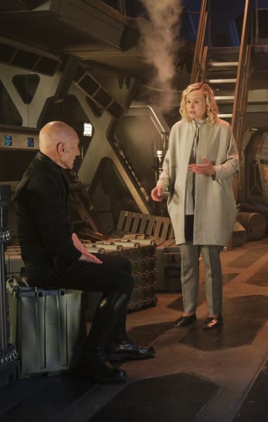 Convincing the Admiral - Star Trek: Picard Season 2 Episode 3