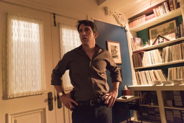 To the Rescue - Sharp Objects Season 1 Episode 8