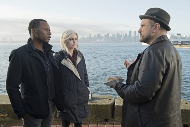 Snacks and Murder - iZombie Season 2 Episode 17