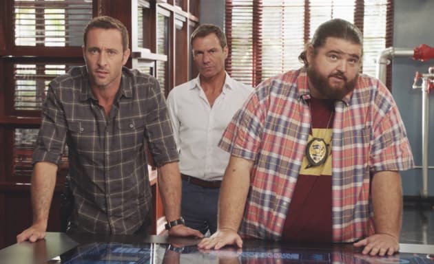 Computer Trail - Hawaii Five-0 Season 8 Episode 3