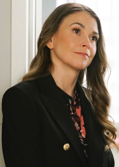 Liza consigue una victoria - Younger Temporada 7 Episodio 10