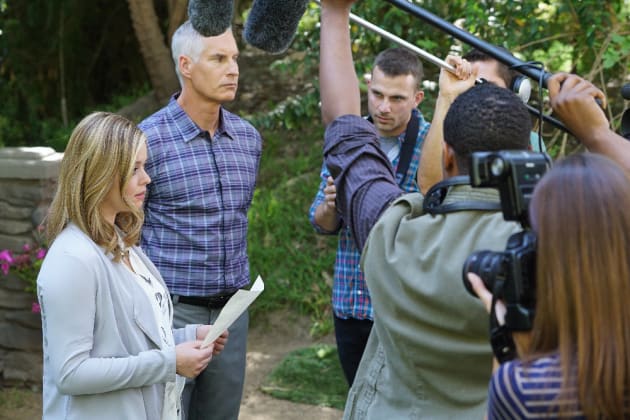 Fatherly Advice - Pretty Little Liars Season 6 Episode 1