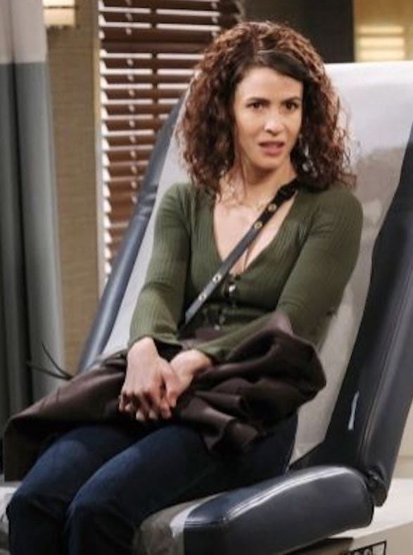 A Surprising Turn / Tall - Days of Our Lives