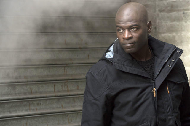 Dembe on the run - The Blacklist Season 4 Episode 16