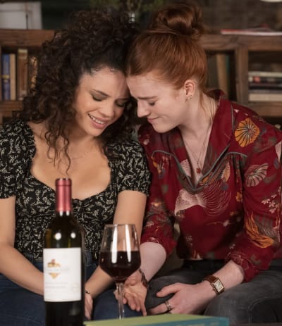 Besties - The Time Traveler's Wife Season 1 Episode 4