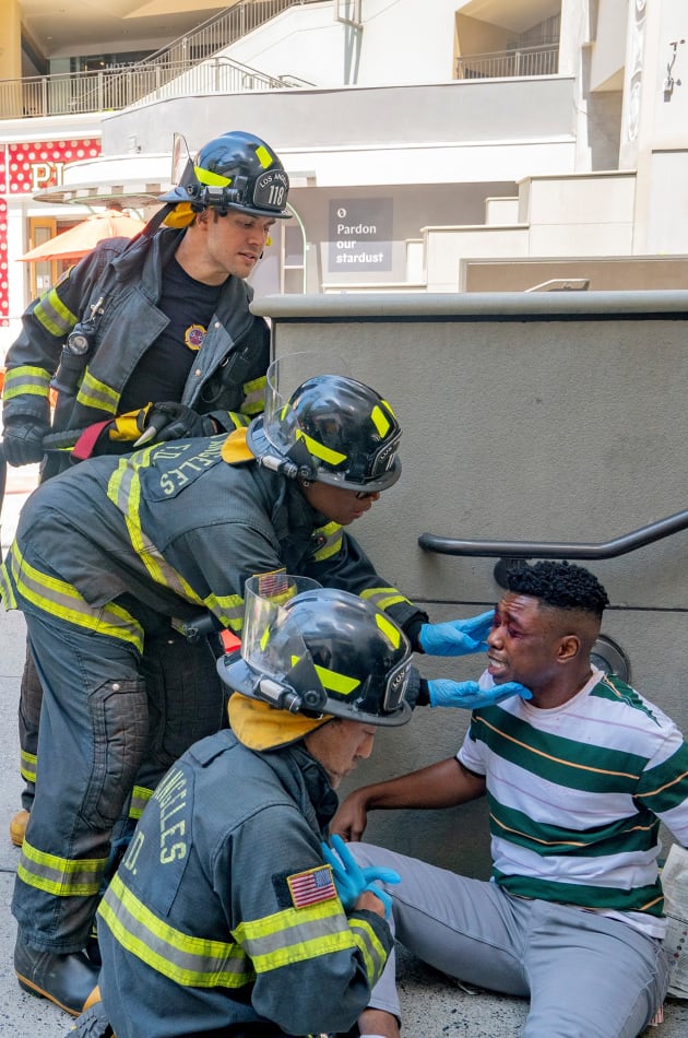 Helping Out - 9-1-1 Season 5 Episode 2
