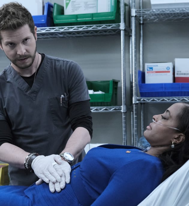 Fanboy - Tall - The Resident Season 4 Episode 2