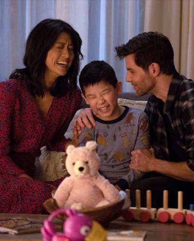 Saville Family Fun - Tall - A Million Little Things Season 2 Episode 10