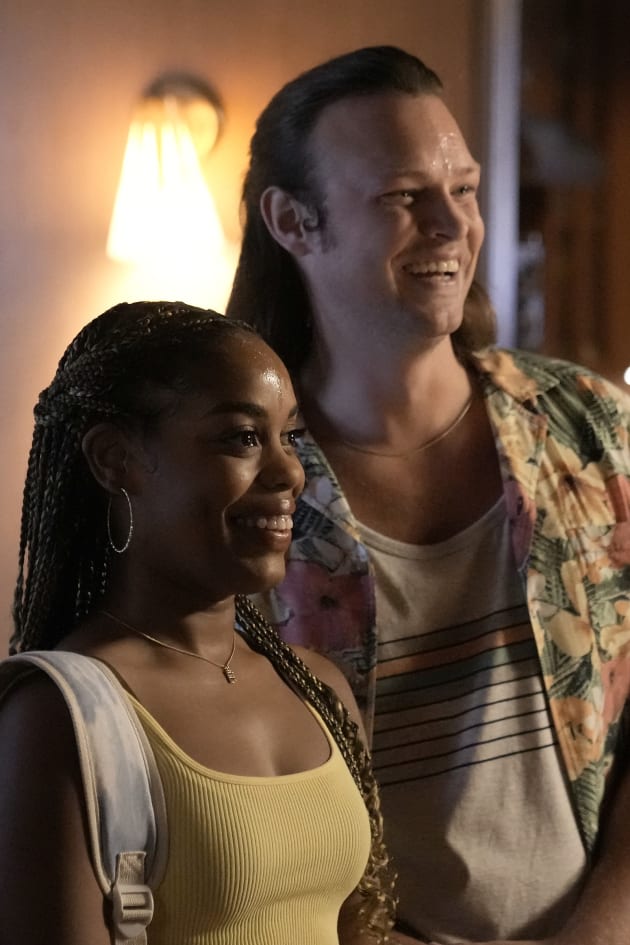 Trevor and Billie - The Rookie: Feds Season 1 Episode 13