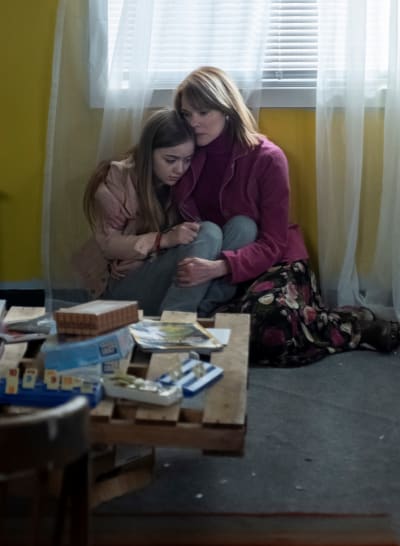 Consoling Robin - Tall
