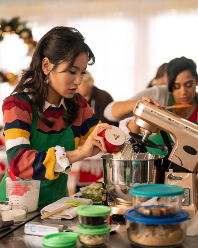 Whipping Up Cookies- A Sugar & Spice Holiday