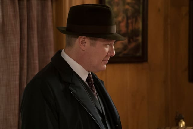 Red gets ready to leave - The Blacklist Season 4 Episode 18