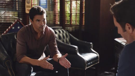 Catching up Steve - Hawaii Five-0 Season 10 Episode 18