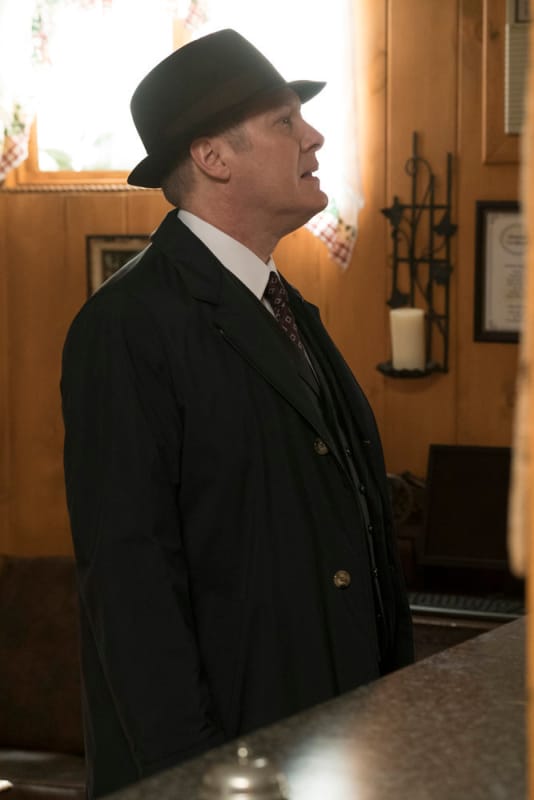 Red checks in - The Blacklist Season 4 Episode 18