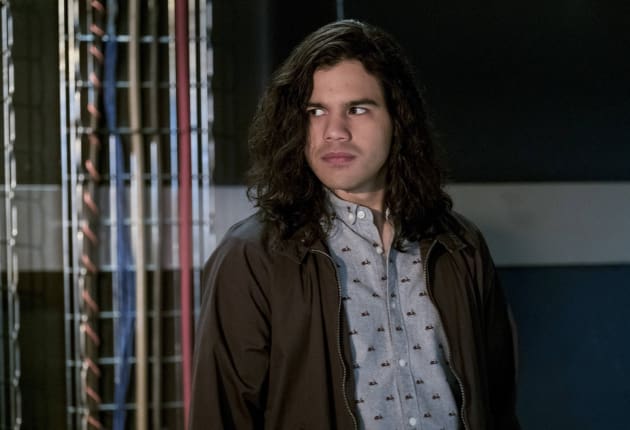 Cisco Side Eye - The Flash Season 3 Episode 21