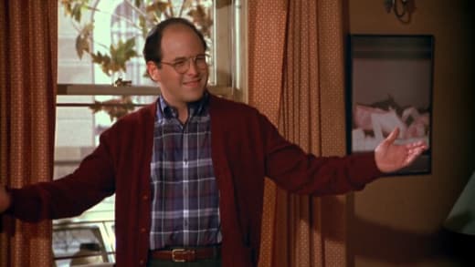 Seinfeld a X: George Costanza, assistant to the traveling secretary.  #TheAbstinence #Seinfeld  / X