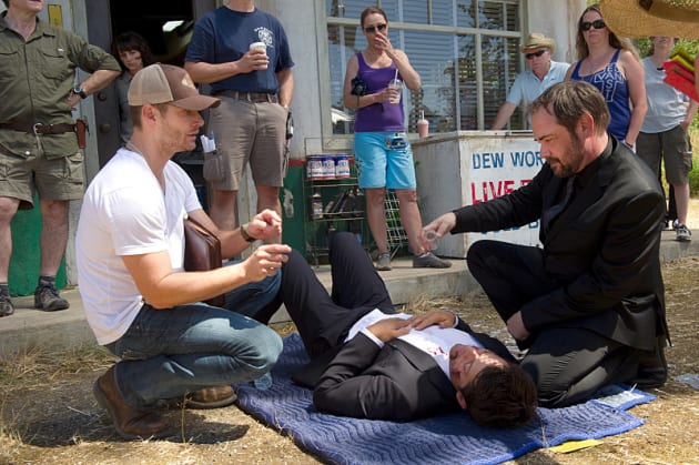 Jensen at Work - Supernatural Season 10 Episode 3