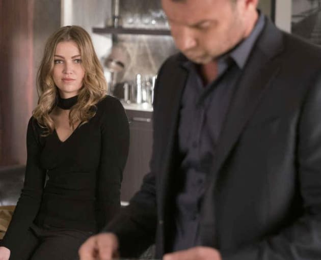 New Couple? - Ray Donovan Season 5 Episode 5